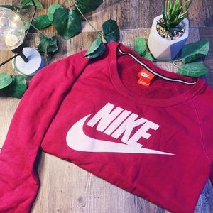 4 FOR $25⭐️ 
Nike Sweatshirt Pink / Burgundy